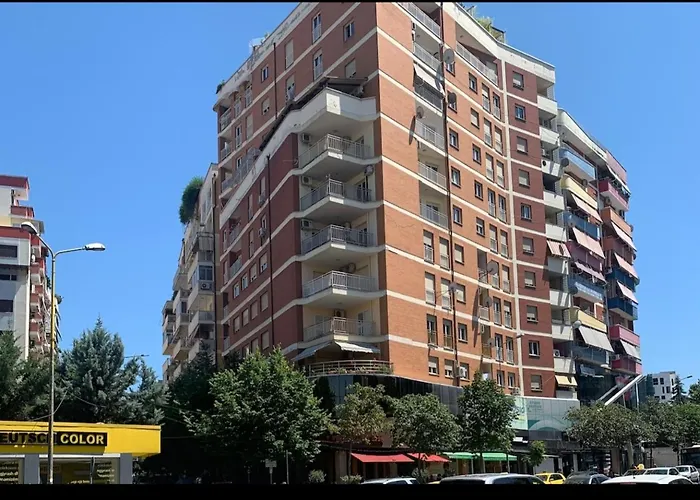 アパート Tirana_cliche_apartment ティラナ